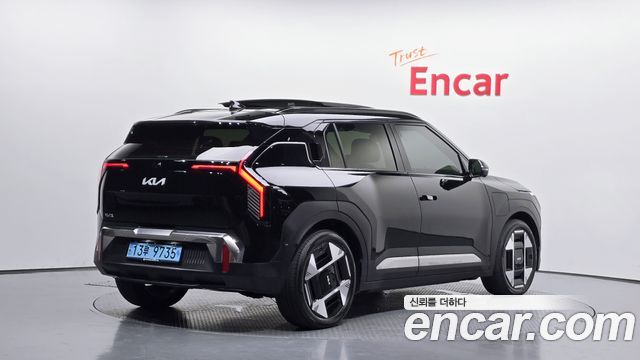 Kia EV3 из Кореи Encar
