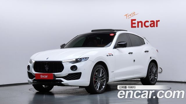 Maserati Levante из Кореи Encar