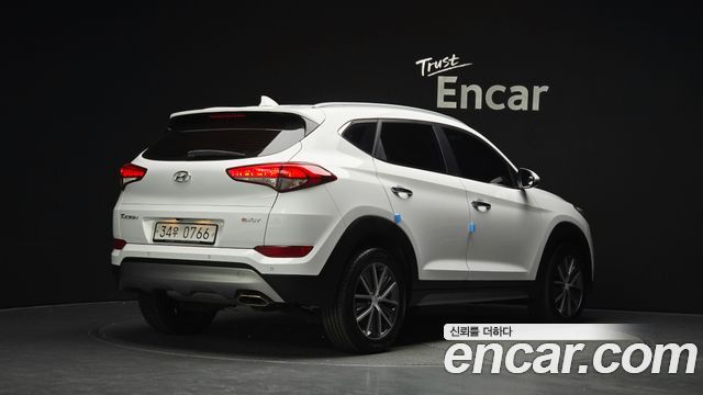 Hyundai Tucson Diesel 1.7 2WD Modern Fever — пробег 147 419 км — фото 2 из 5