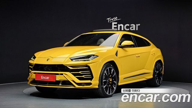 Lamborghini Urus из Кореи Encar