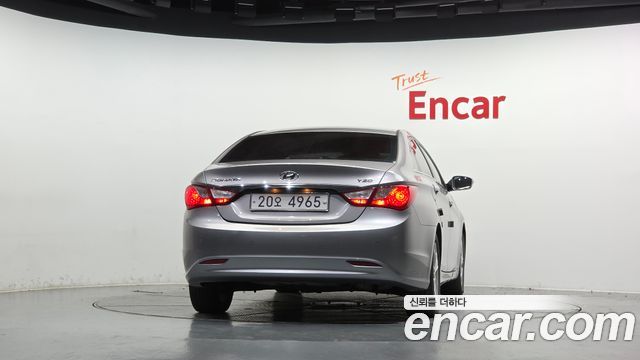 Hyundai Sonata Premier — пробег 123 977 км — фото 4 из 5