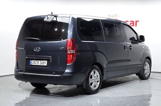 Hyundai Starex Urban 9-Seater Premium — пробег 170 401 км — фото 2 из 5