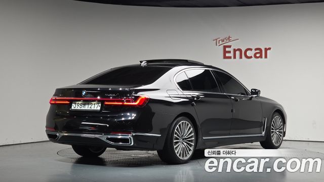 BMW 7-Series 740Li xDrive Design Pure Excellence — пробег 171 462 км — фото 2 из 5