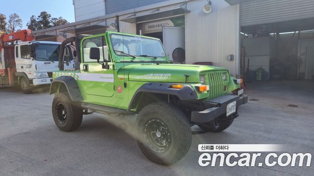 Jeep Wrangler 2.5 — пробег 326 000 км — фото 5 из 5