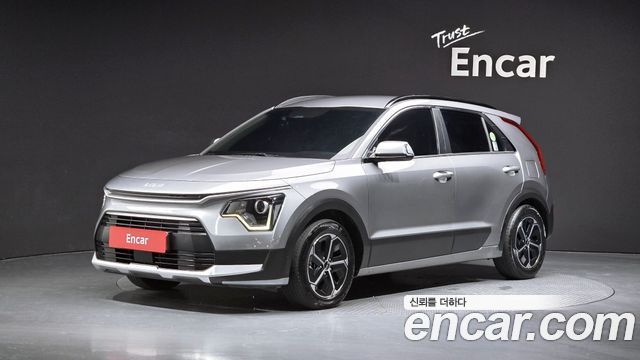 Kia Niro Prestige — пробег 184 604 км — фото 1 из 5