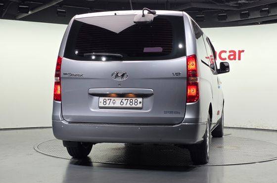 Hyundai Starex Van 5-Seater Smart — пробег 107 206 км — фото 4 из 5