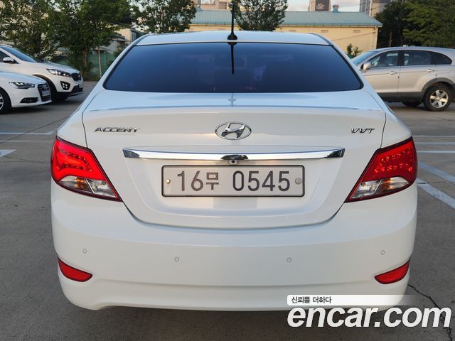 Hyundai Accent 1.4 VVT Premium — пробег 123 450 км — фото 4 из 5