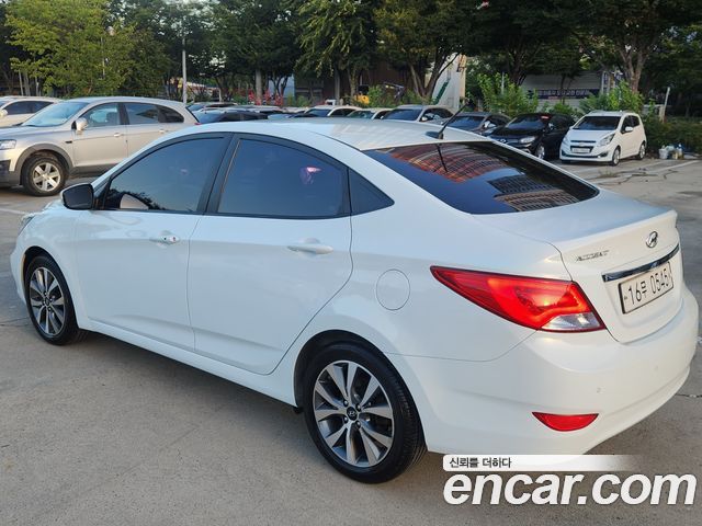 Hyundai Accent 1.4 VVT Premium — пробег 123 450 км — фото 5 из 5