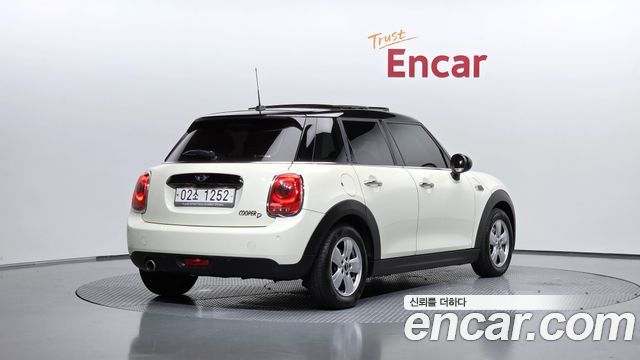 Mini Cooper из Кореи Encar