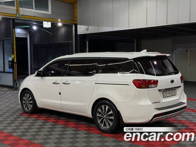 Kia Carnival из Кореи Encar