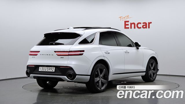 Genesis GV70 из Кореи Encar