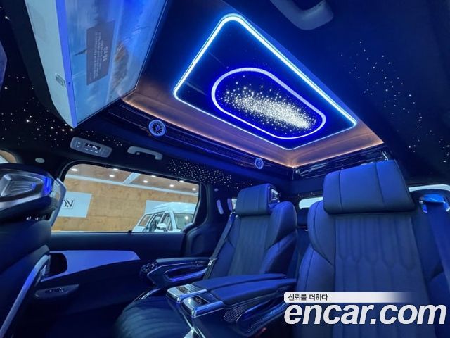 Kia Carnival Gasoline 9-Seater Hi Limousine (7-seater Limousine(Special vehicle) — пробег 28 000 км — фото 1 из 5