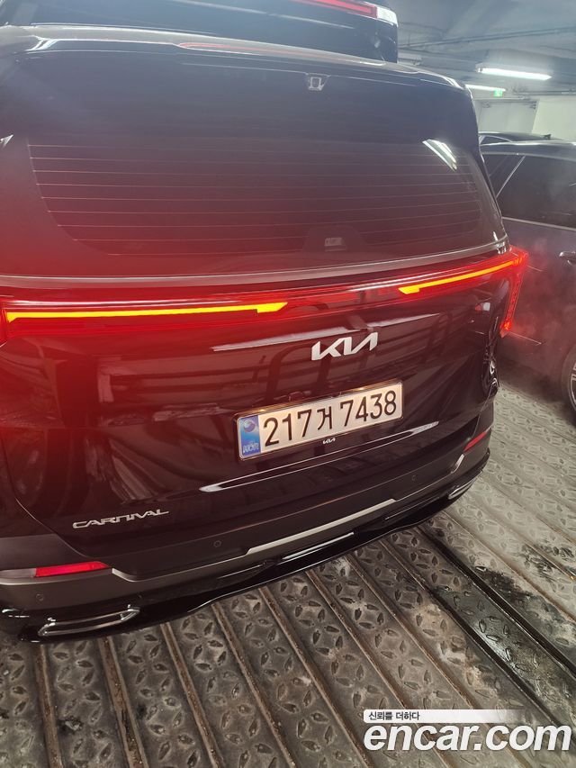 Kia Carnival Gasoline 9-Seater Hi Limousine (7-seater Limousine(Special vehicle) — пробег 28 000 км — фото 3 из 5