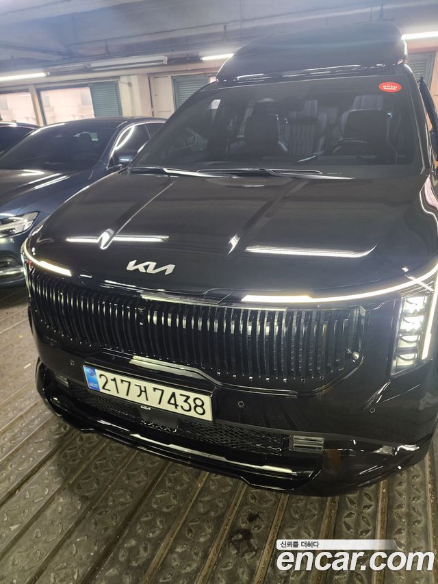Kia Carnival Gasoline 9-Seater Hi Limousine (7-seater Limousine(Special vehicle) — пробег 28 000 км — фото 4 из 5