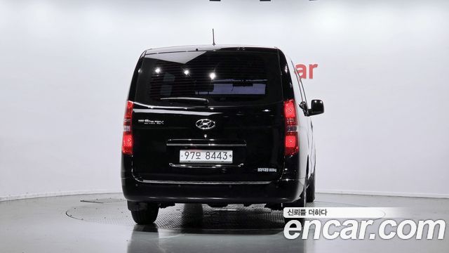 Hyundai Starex 3-Seater LPi VAN Smart — пробег 199 080 км — фото 4 из 5