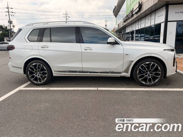 BMW X7 xDrive 40i M Sport 6STR — пробег 33 000 км — фото 2 из 5