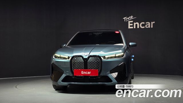 BMW iX из Кореи Encar