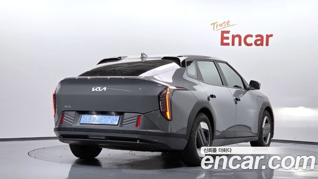 Kia EV4 из Кореи Encar