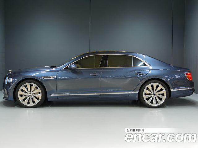 Bentley Flying Spur 4.0 — пробег 10 990 км — фото 2 из 5