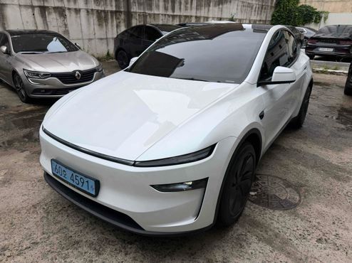 Tesla Model Y RWD — пробег 1 300 км — фото 3 из 5