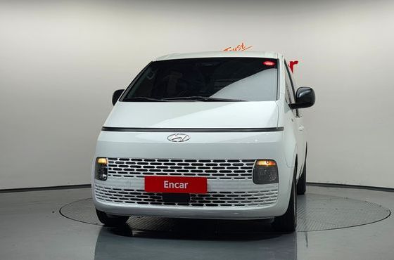 Hyundai Staria Cargo 5-Seater Smart — пробег 34 692 км — фото 3 из 5
