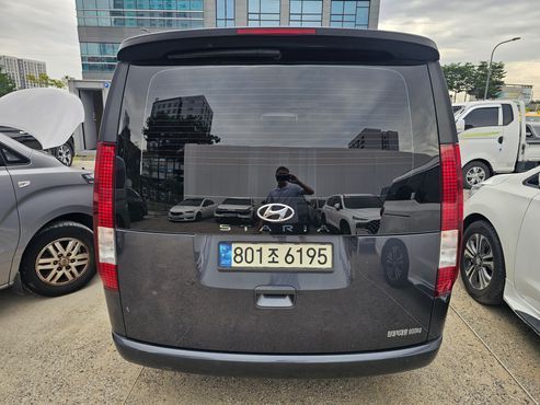 Hyundai Staria Cargo 3-Seater Smart — пробег 116 900 км — фото 3 из 5