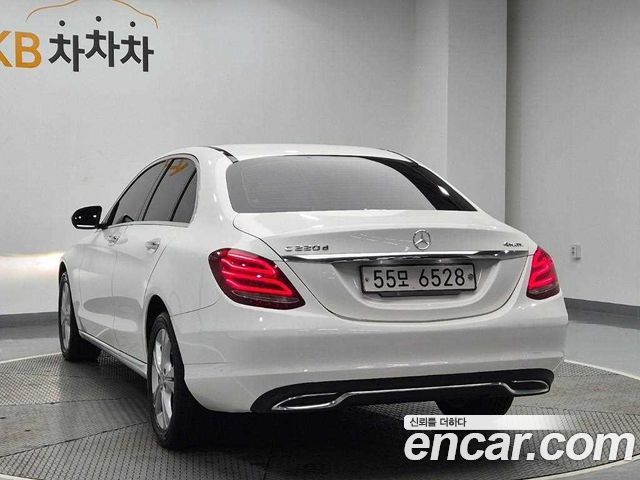 Mercedes-Benz C-Class C220 d 4MATIC — пробег 114 763 км — фото 2 из 5