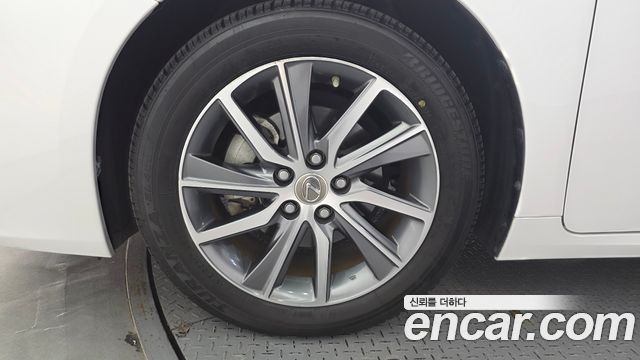 Lexus ES из Кореи Encar