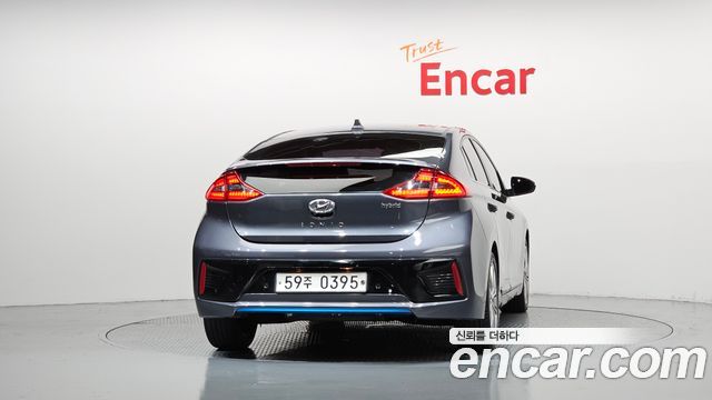 Hyundai Ioniq Q — пробег 119 413 км — фото 4 из 5