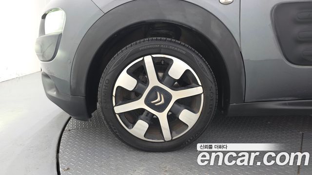 Citroen-DS C4 CACTUS из Кореи Encar