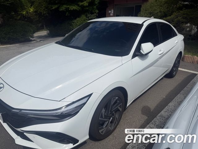 Hyundai AVANTE Inspiration — пробег 2 736 км — фото 2 из 5