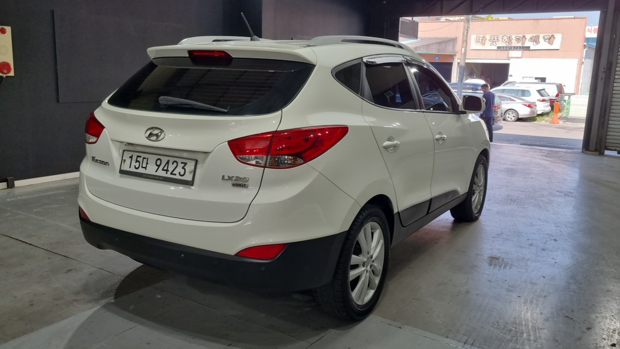 Hyundai Tucson Diesel 2WD LX20 Luxury — пробег 178 500 км — фото 2 из 5