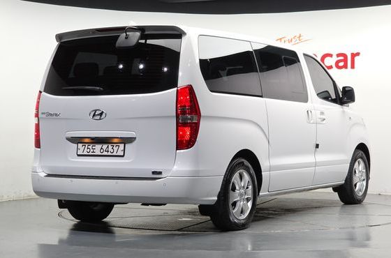 Hyundai Starex 12-Seater LPi Smart — пробег 106 498 км — фото 2 из 5