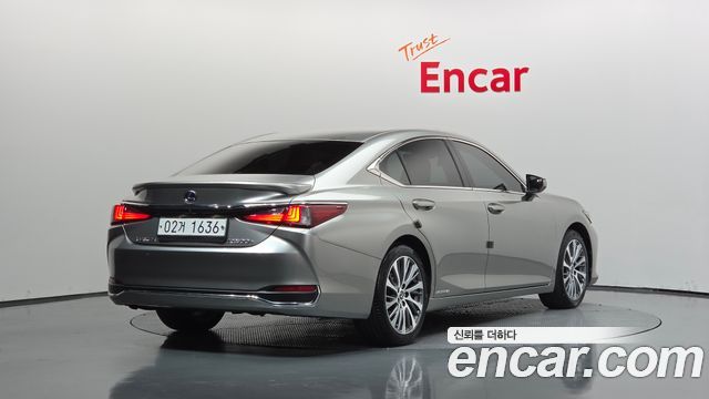 Lexus ES Luxury — пробег 113 159 км — фото 2 из 5