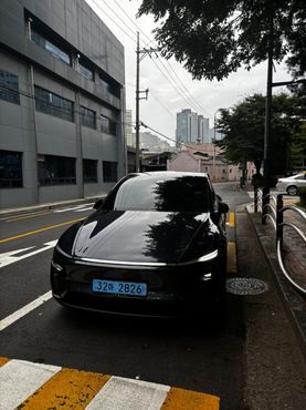 Tesla Model Y Premium RWD — пробег 10 250 км — фото 1 из 5
