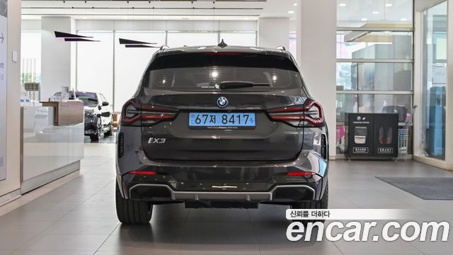 BMW iX3 M Sports — пробег 11 785 км — фото 3 из 5