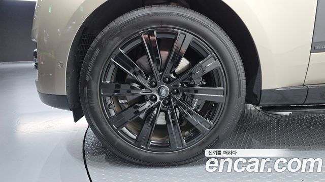 Land Rover Range Rover P530 Autobiography Long Wheel Base — пробег 73 090 км — фото 5 из 5