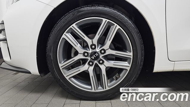 Kia K3 из Кореи Encar