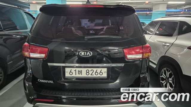 Kia Carnival из Кореи Encar
