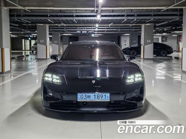 Porsche Taycan Turbo Cross Turismo — пробег 7 600 км — фото 4 из 5