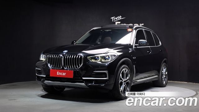 BMW X5 xDrive 45e xLine — пробег 124 587 км — фото 1 из 5