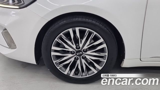 Kia K7 из Кореи Encar