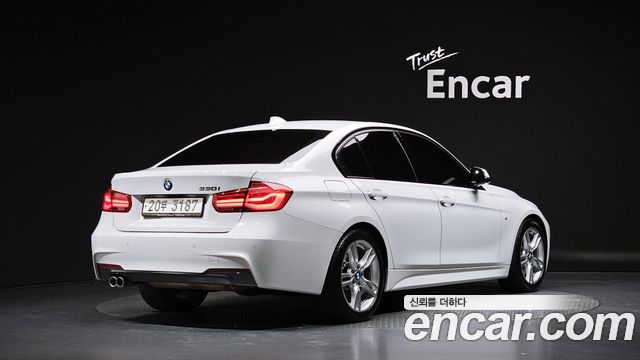BMW 3-Series 330i M Sport — пробег 83 490 км — фото 2 из 5