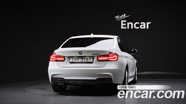 BMW 3-Series 330i M Sport — пробег 83 490 км — фото 4 из 5