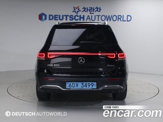 Mercedes-Benz EQB EQB300 4MATIC AMG Line — пробег 22 104 км — фото 4 из 5