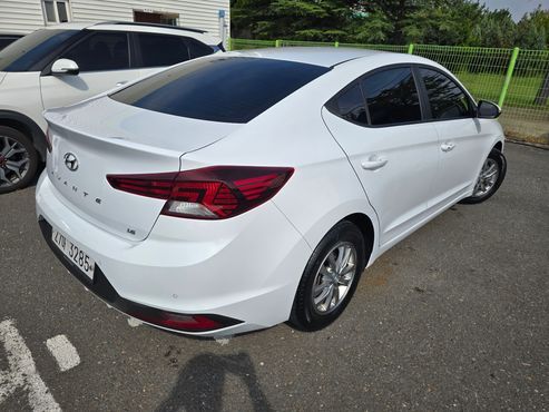 Hyundai AVANTE 1.6 Smart — пробег 91 887 км — фото 2 из 5