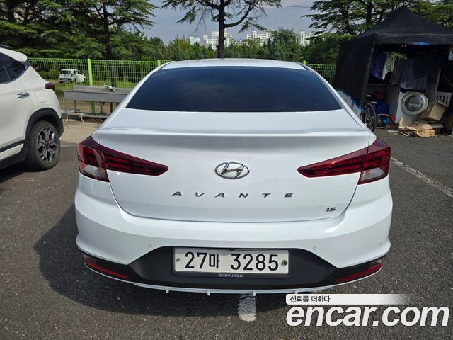 Hyundai AVANTE из Кореи Encar