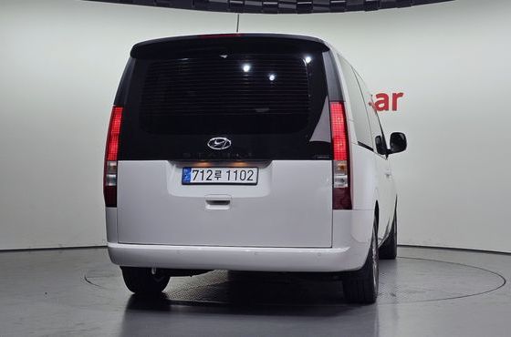 Hyundai Staria Tourer 11-Seater Modern — пробег 48 909 км — фото 4 из 5