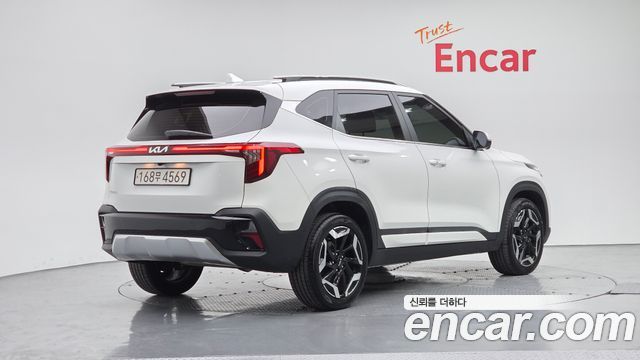 Kia Seltos из Кореи Encar