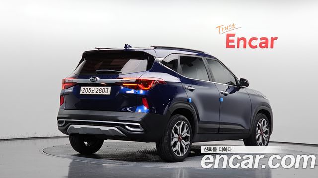 Kia Seltos из Кореи Encar